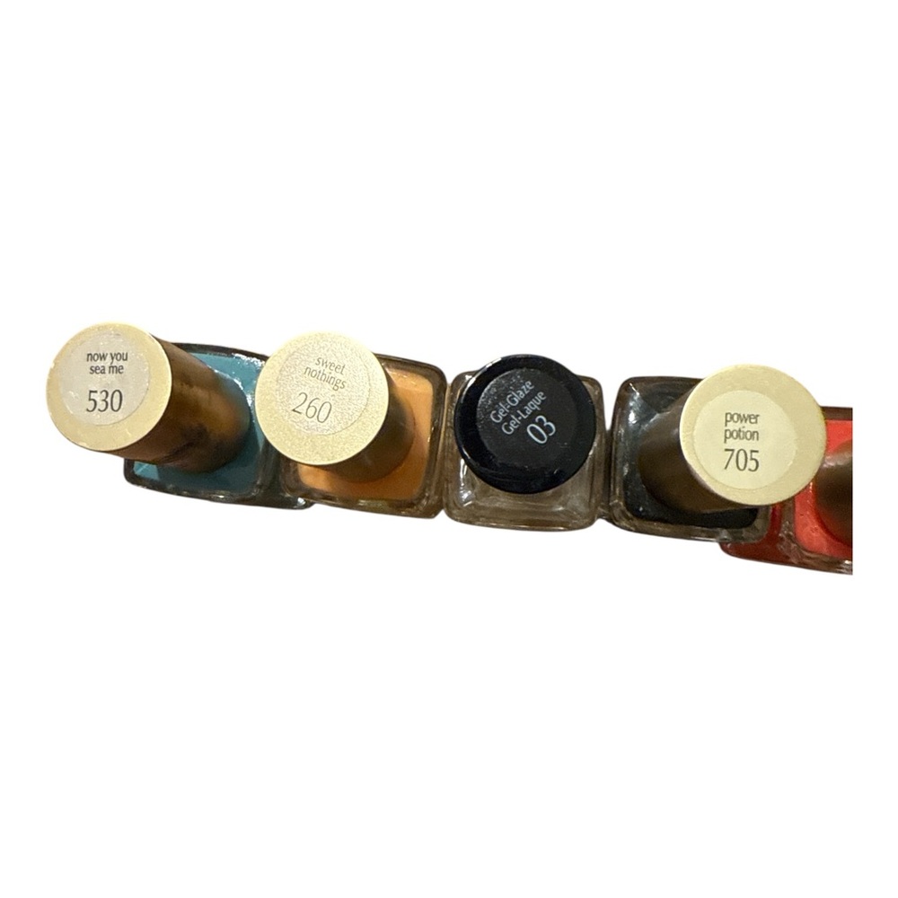 L'Oreal Nail Polish Bundle  - Multicolor - Picture 3 of 4